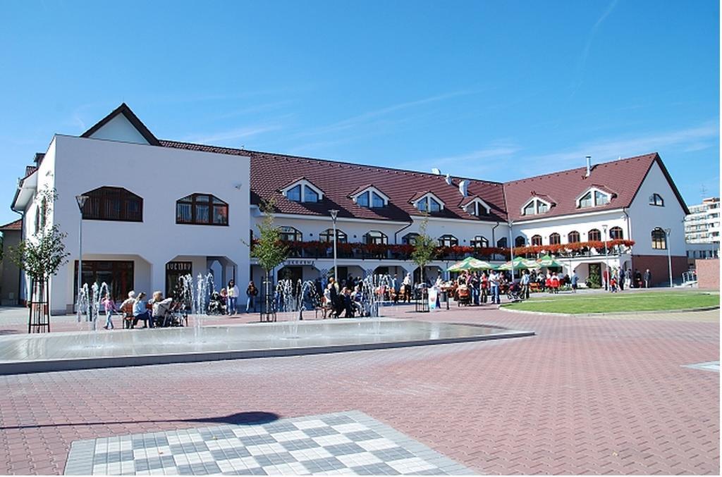 Hotel Sluneční dvůr Brno Exterior foto